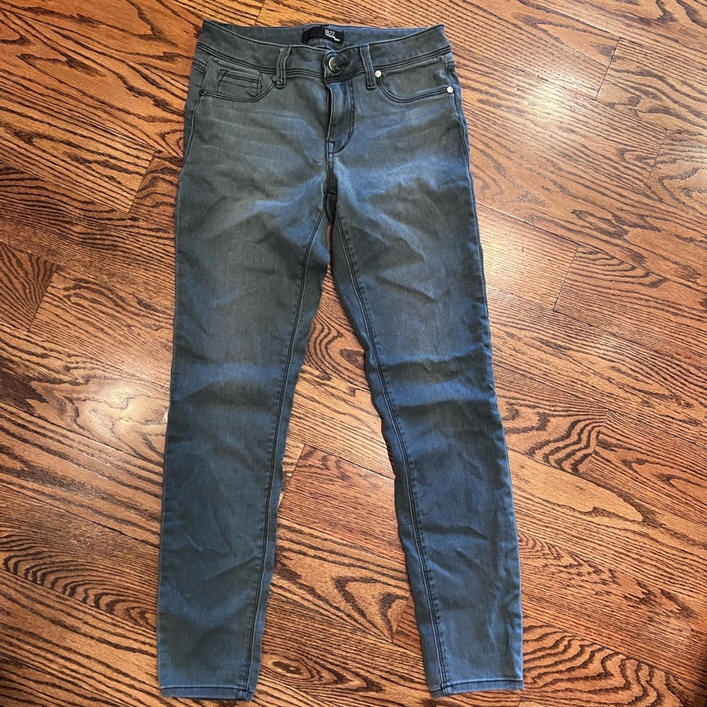 1822 Grey Denim Jean